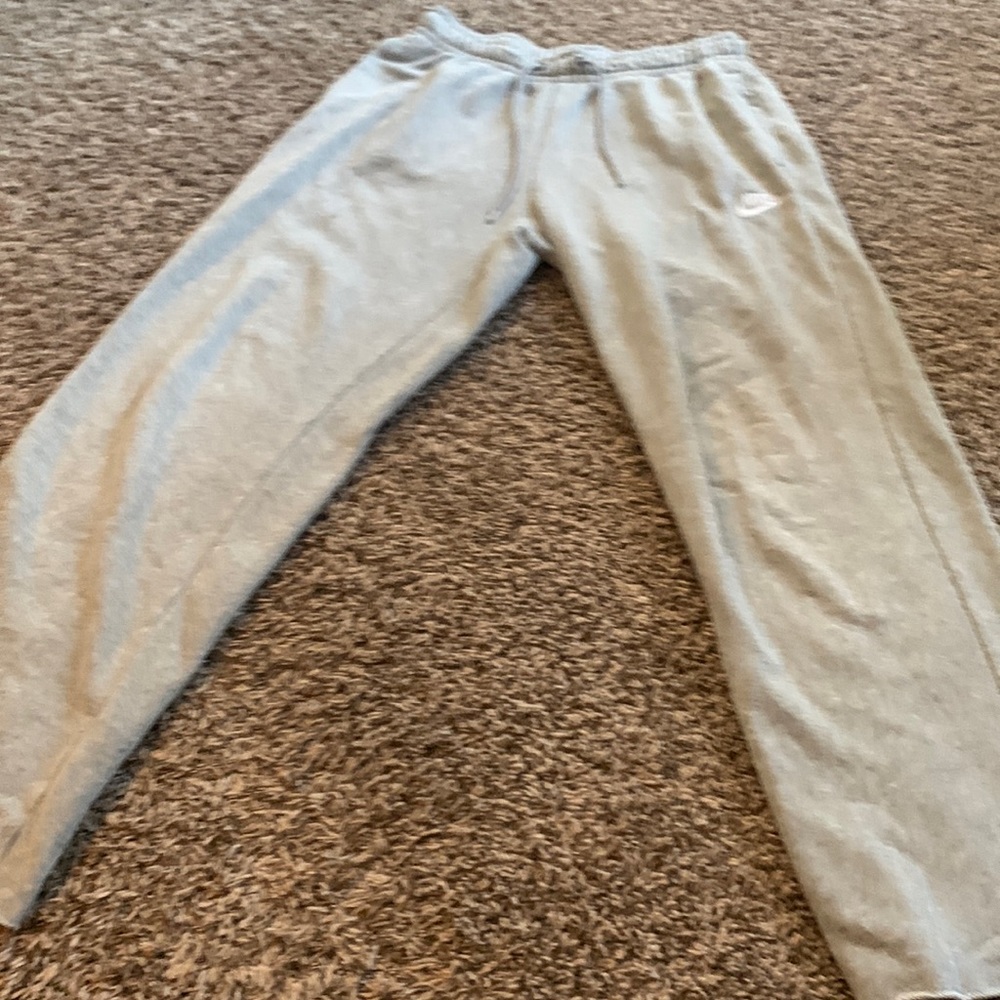 Nike sweats, fit a little baggy but cute asf